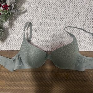 Iceberg Green pink bra